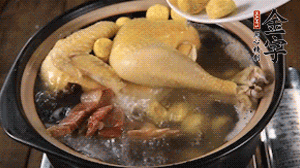 出國前加少許鹽，撒上蔥花即可。