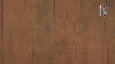 老豆腐切成塊。