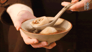 新的一年，我們還是要吃好喝好哦，祝大家元宵快樂！